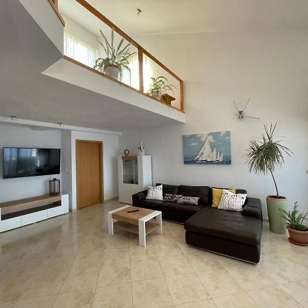 Luce Apartment กาลี ภายนอก รูปภาพ